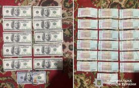 На Хмельниччині доглядальниця викрала з будинку пенсіонерки понад 100 тисяч гривень, — поліція