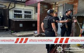 У Хмельницькому з вікна багатоповерхівки випав підліток