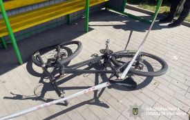 У Хмельницькому районі велосипедист наїхав на жінку, яка переходила дорогу