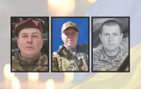 На щиті повертаються троє воїнів з Хмельниччини: Федір Алєксєєв, Ігор Кучерявенко та Руслан Шаровський