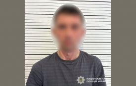Біля магазину на Панаса Мирного сталася бійка: важко побили чоловіка