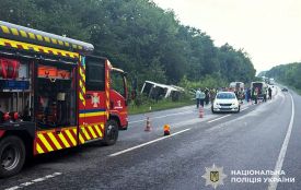 На Хмельниччині перекинувся туристичний автобус з 54-ма пасажирами: що відомо
