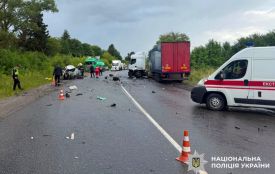 Біля Старокостянтинова легковик зіткнувся з вантажівкою. Загинула хмельничанка