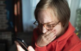 Жительку Хмельниччини ошукали шахраї під час купівлі онлайн квитка