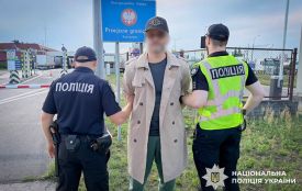 Засуджений на 9 років експосадовець з Хмельниччини втік закордон: його екстрадували