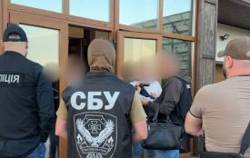 Кокаїн та карткові ігри: на Хмельниччині затримали кримінального авторитета