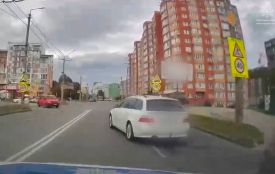 На Озерній п’яний водій «BMW» спричинив аварію і втік. Його переслідували