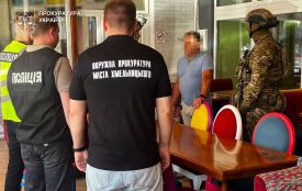 Організовував на Хмельниччині фіктивні шлюби для іноземців за $4 000: деталі схеми
