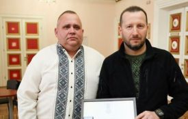 Ветеран з Хмельниччини отримав відзнаку «За оборону України»: історія бійця