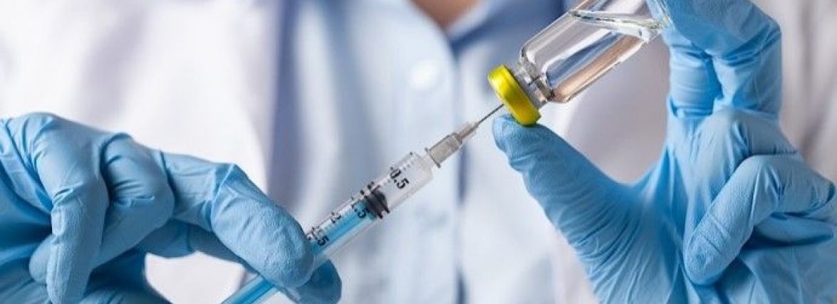 Українцям робитимуть щеплення Pfizer у центрах масової вакцинації