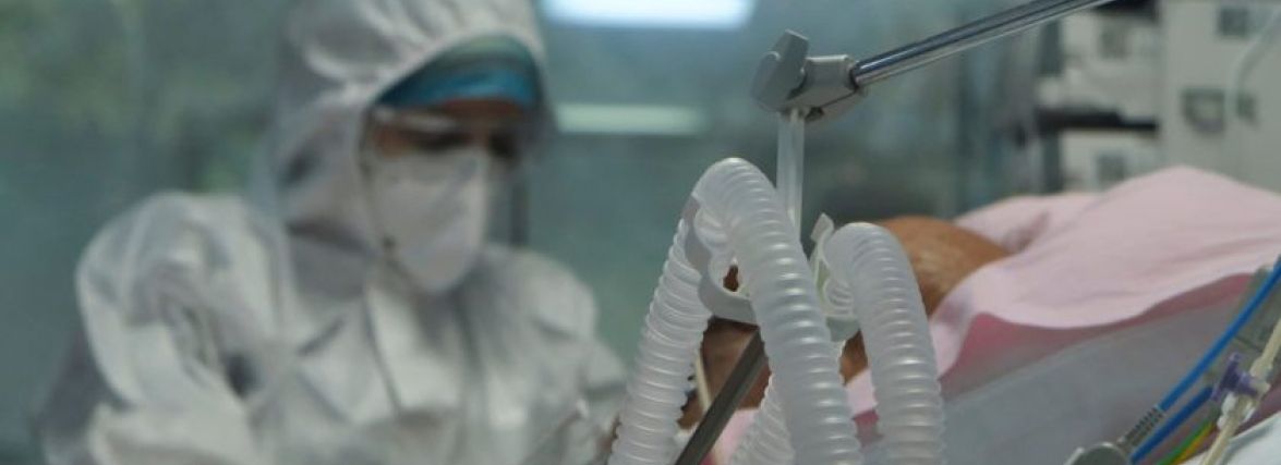 На Хмельниччині помер ще один чоловік з COVID-19: скільки хворіють