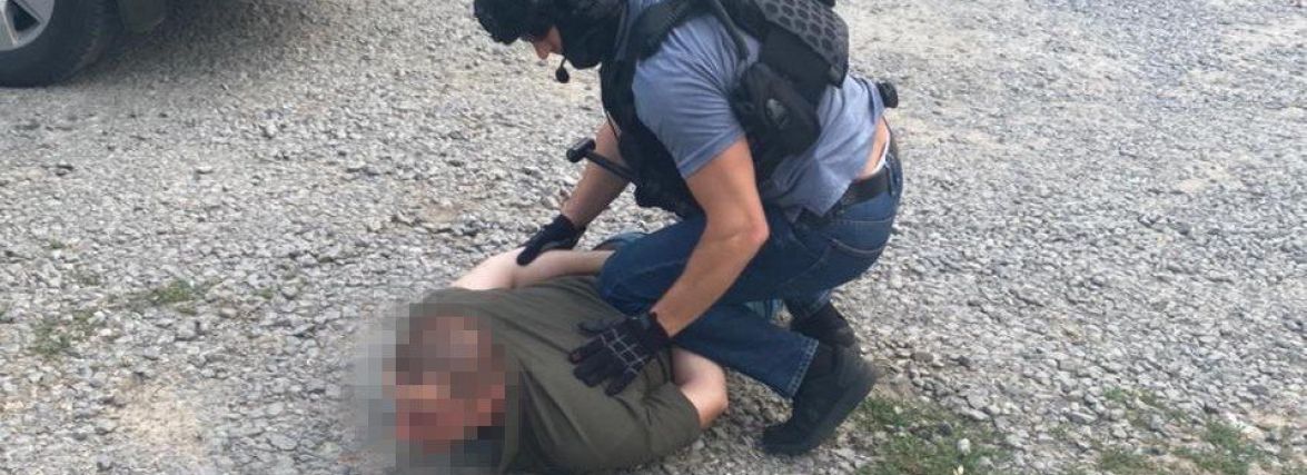 У Хмельницькому на хабарі затримали двох начальників кримінальної поліції: що відомо