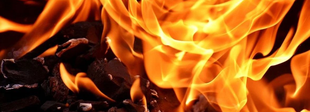 На Гарнізонній рятувальники гасили пожежу