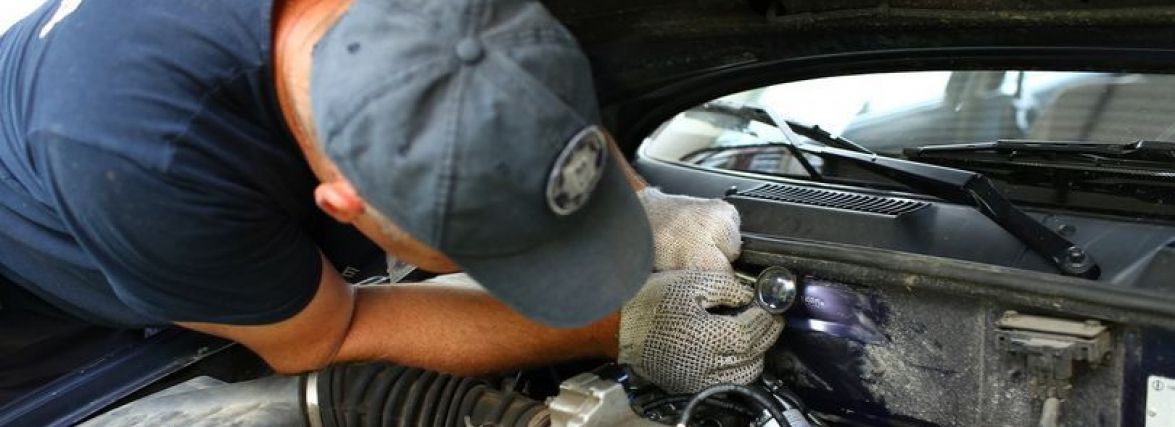В сервісних центрах Хмельниччини зафіксували 9 «липових» документів на авто