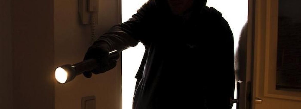 Позичив 50 гривень, а поцупив 10 тисяч. Судили жителя Хмельниччини, який обікрав свого товариша