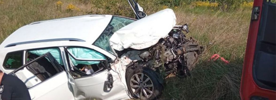 На Хмельниччині зіткнулись легковик і вантажівка. Сім’я з однорічною дитиною в лікарні