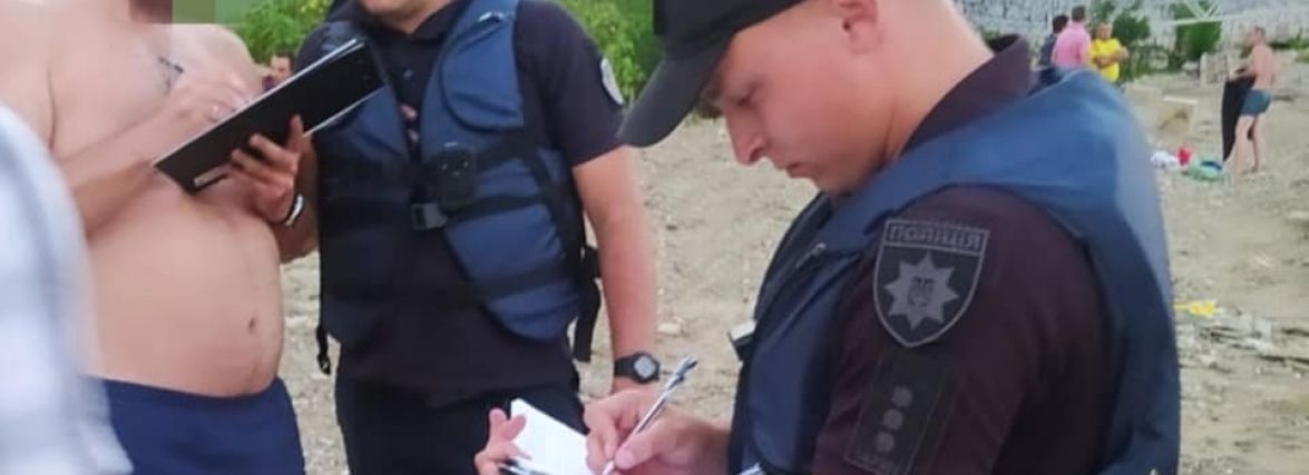 На Дністрі оформили п’яного водія човна. Йому «світить» до 25 тисяч гривень штрафу