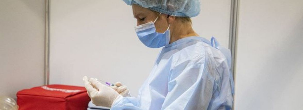 В Україні новий рекорд за кількістю щеплень: скільки людей вакцинувались