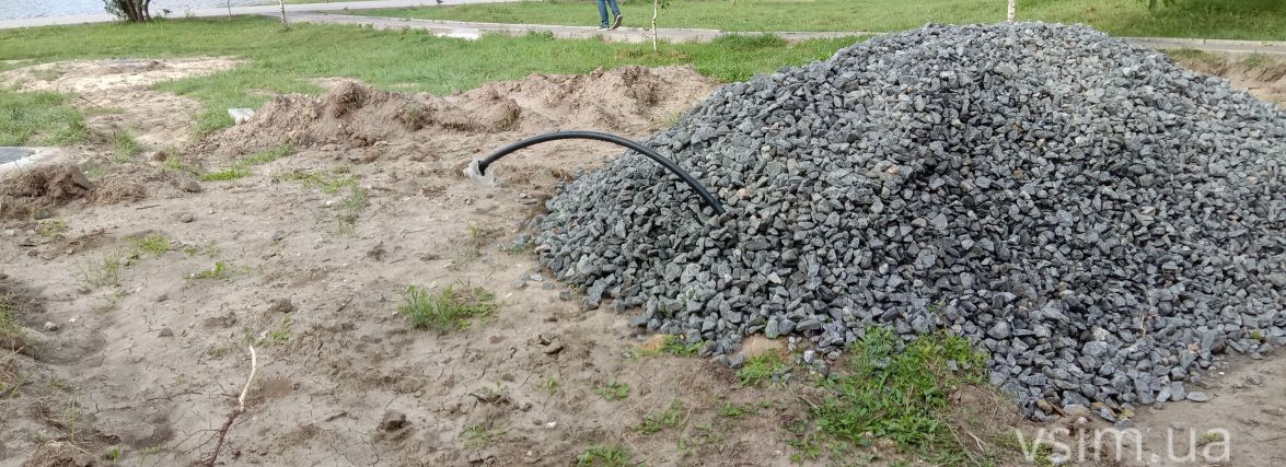 Мешканці Озерної проти будівництва туалету біля озера. Що відомо