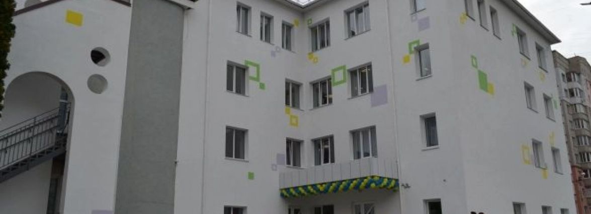 Батькам учнів НВО №1 повідомили про закриття навчального закладу. Дізналися подробиці