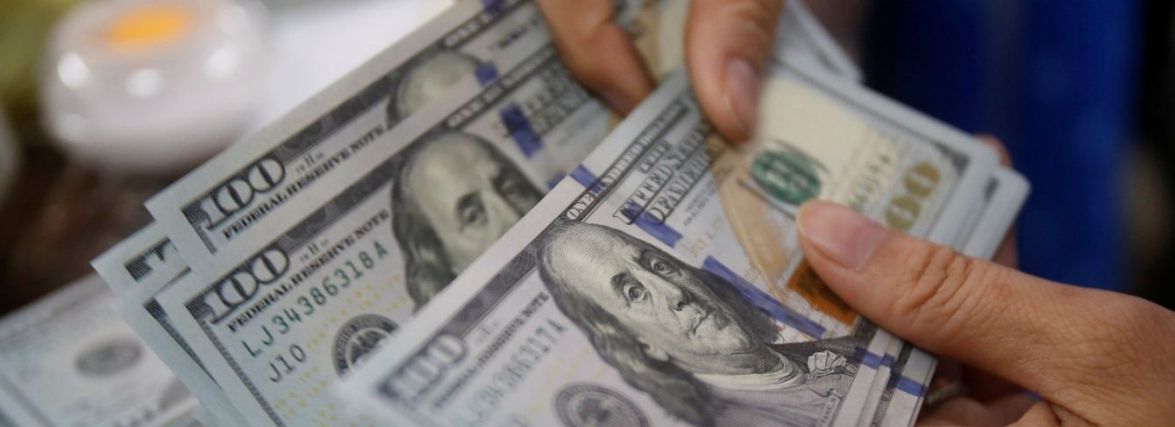 Що буде з доларом і євро після вихідних: курс валют на 25 жовтня