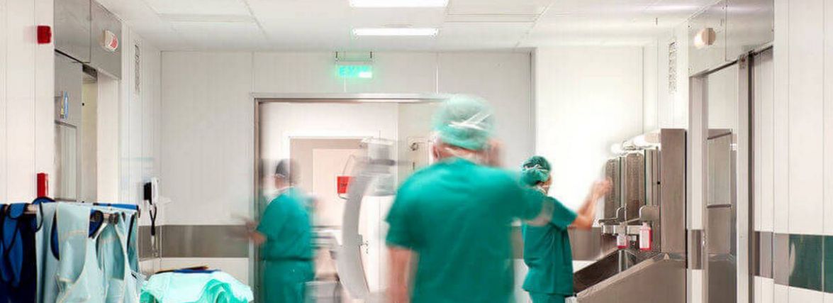 Померли 33 хворих з COVID на Хмельниччині. Наймолодшій жінці було 42 роки