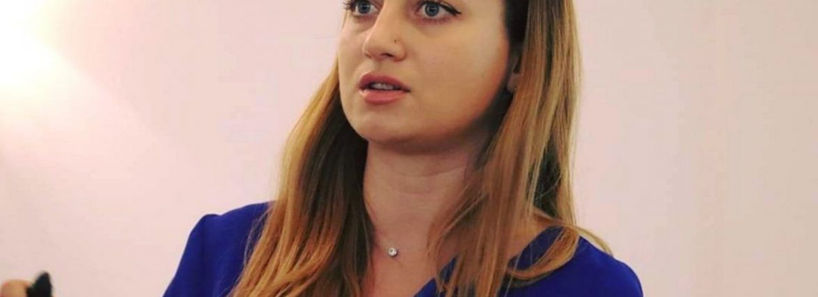 Хмельницька активістка Береза заявила, що на неї напали