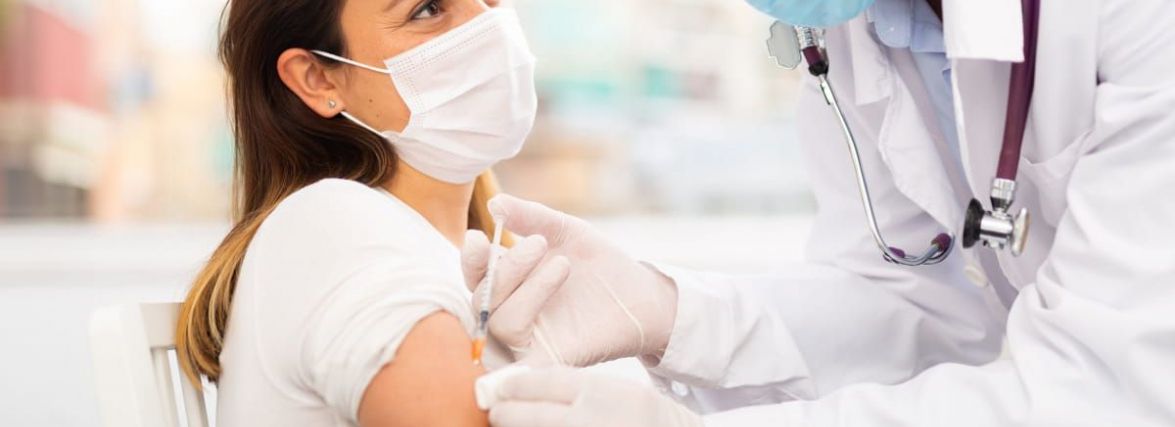 39,4% українців отримали першу дозу вакцини від Covid - МОЗ