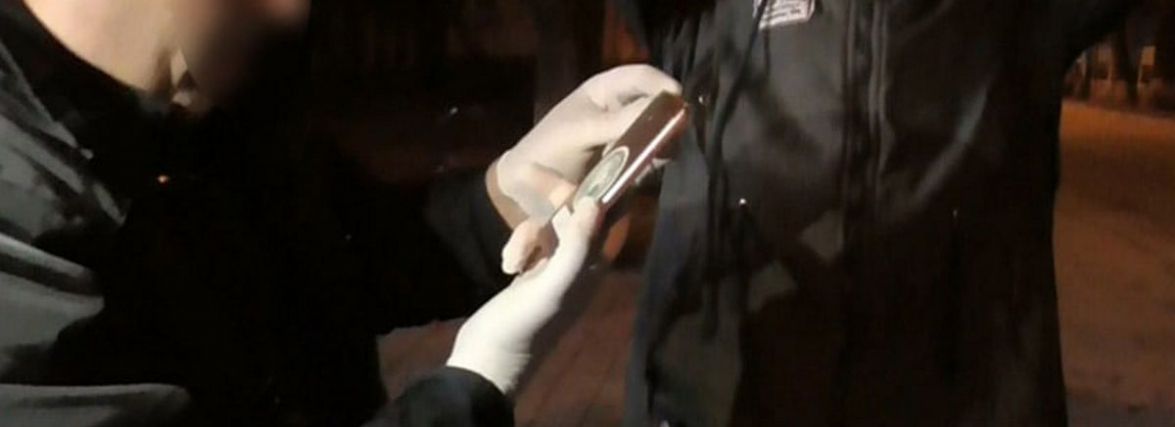 Поліцейські затримали 28-річного “закладчика” наркотиків