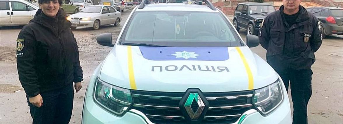 На Хмельниччині поліцейські повернули додому 6-річну дитину