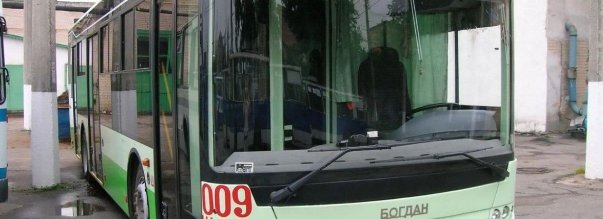 Школярі та студенти зможуть їздити у хмельницьких тролейбусах з електронними проїзними