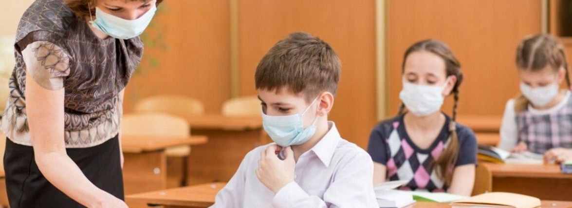 Від 9 до 13 тисяч. Вчителям обіцяють підвищити зарплати з 1 грудня