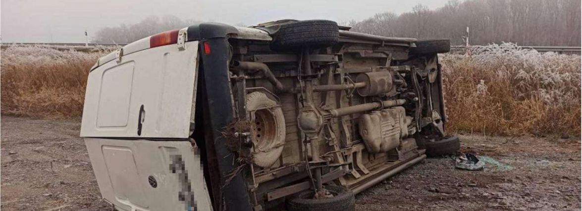 Біля Скаржинців перекинувся “Volkswagen”. Постраждали дві жінки