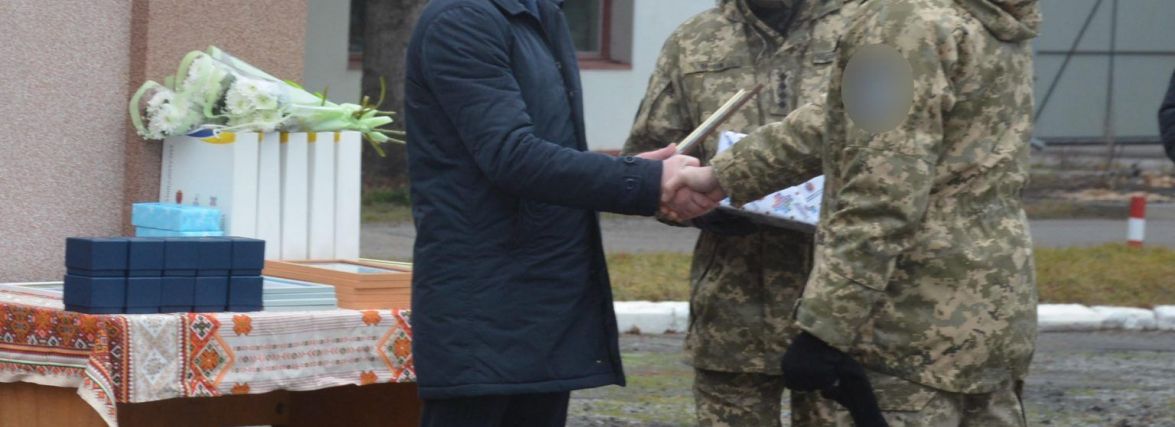 Легендарний 8-й полк спецпризначення відзначає річницю створення. Як влада привітала військових