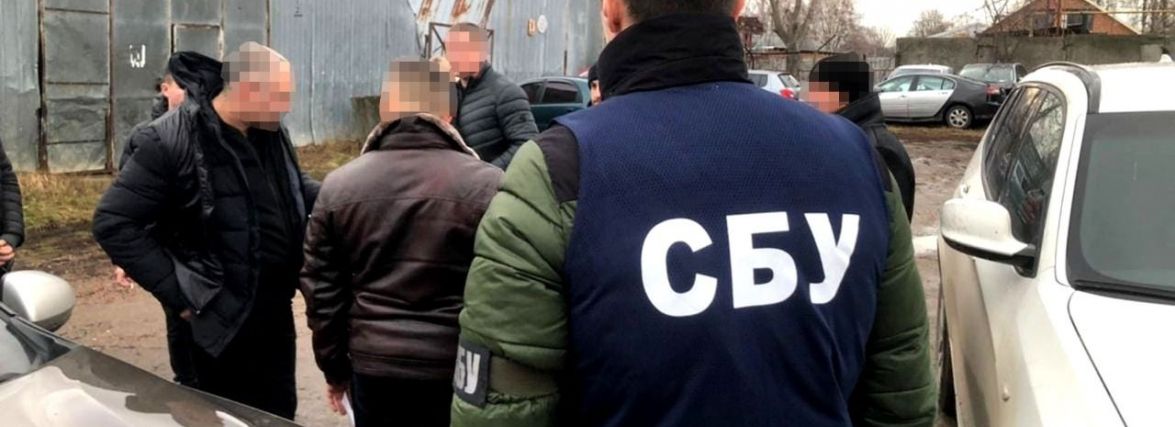 За хабар у 20 тисяч гривень затримали директора підприємства Міноборони на Хмельниччині