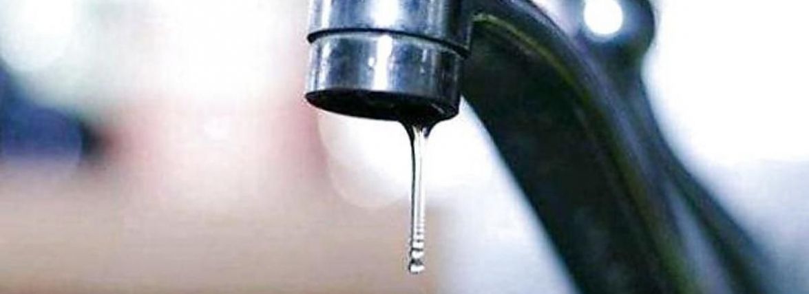 Школа і багатоповерхівки у Хмельницькому залишилися без води