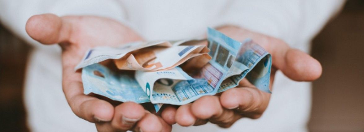 Долар і євро підскочили. Офіційний курс валют на 13 січня