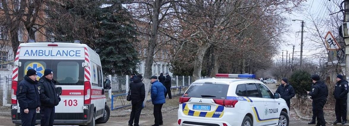 Ще один виклик про замінування. У школі на Хмельниччині шукають вибухівку