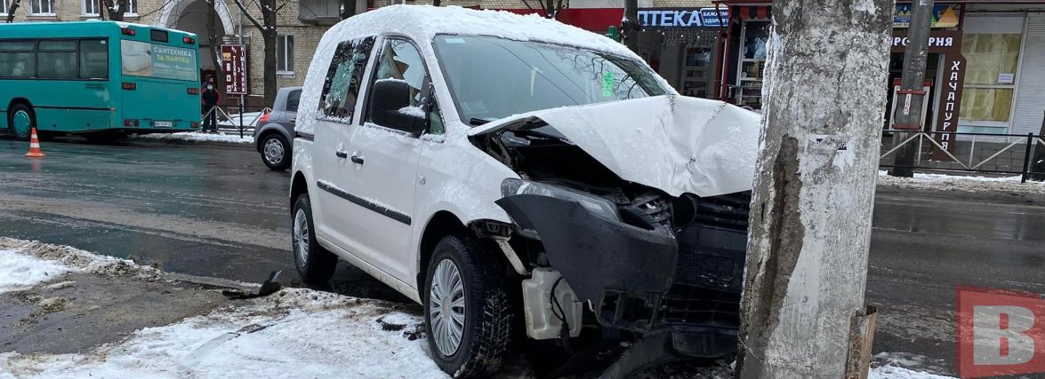 У ДТП на Кам’янецькій травмувалися двоє осіб