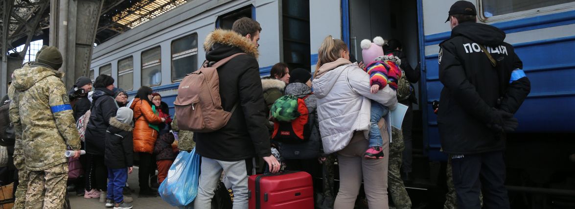 Переселенцям платитимуть матеріальну допомогу щомісяця: деталі