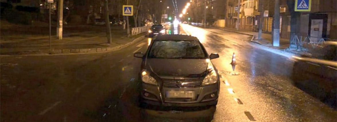 У Хмельницькому "Opel" збив пішохода. Чоловік помер