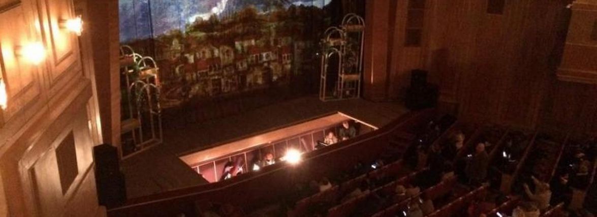 На виставах “переаншлаг”: як у театрі Старицького збирають кошти для ЗСУ