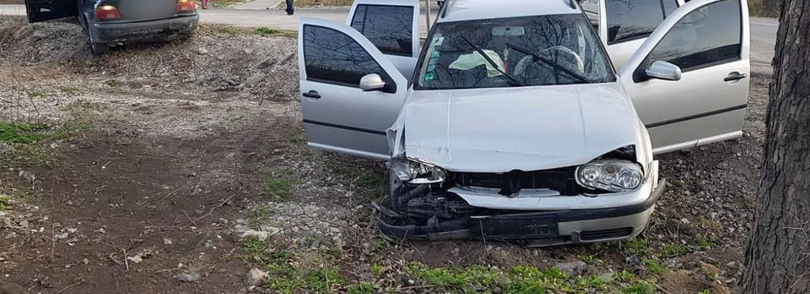 На Хмельниччині зіткнулись "BMW” і “Volkswagen”. Є постраждала