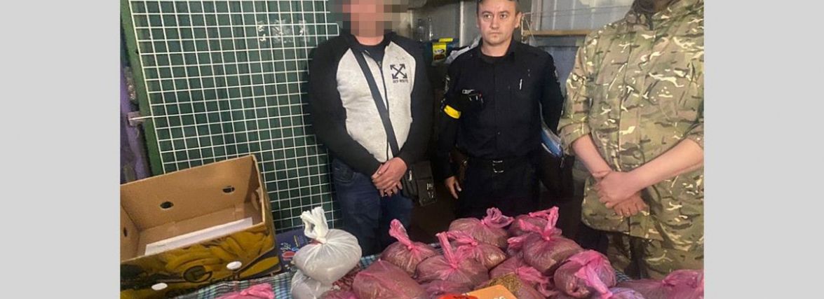 На Хмельниччині незаконно торгували тютюном. Буде суд