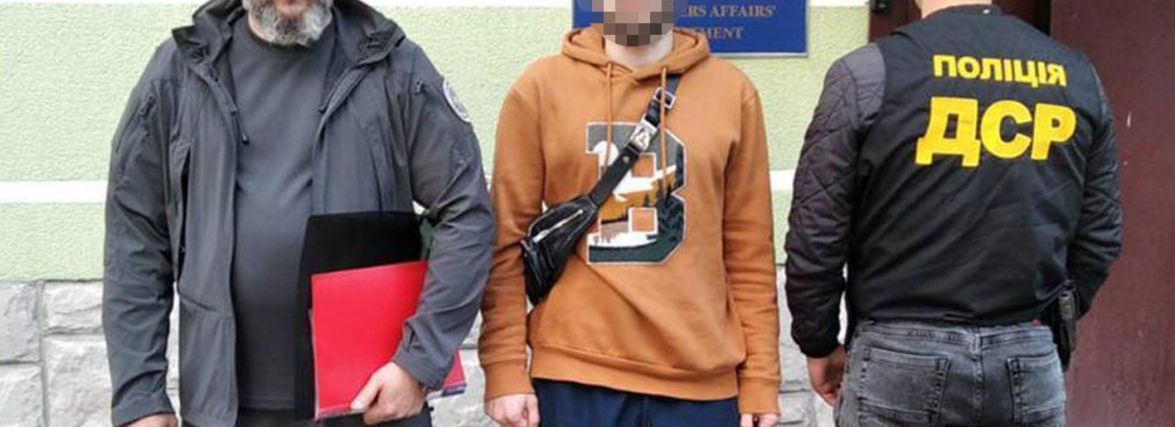Затриманого у Хмельницькому нелегала видворять назад до росії