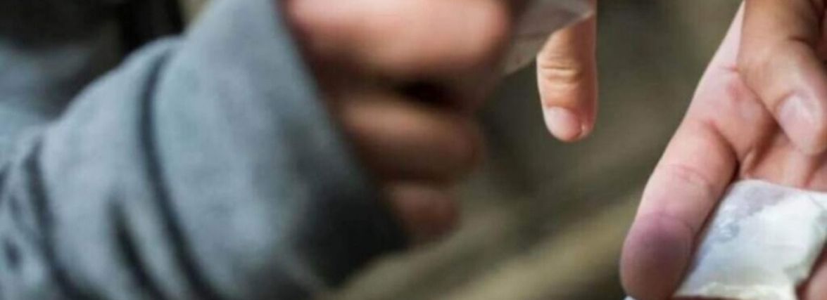 Хмельничанина позбавлять волі на 6 років за торгівлю психотропами