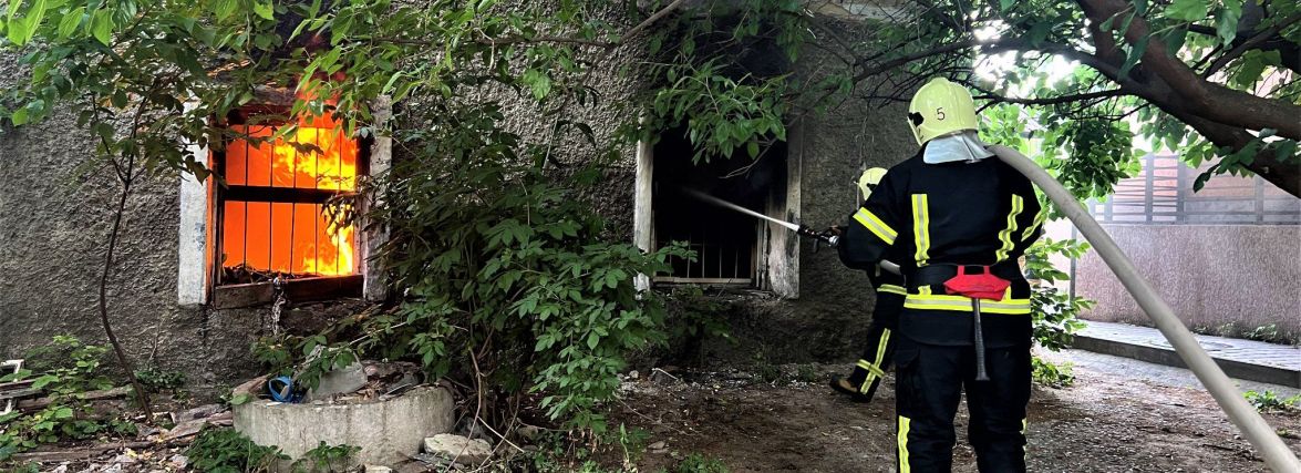 У Кам’янці-Подільському згоріли 2 житлових будинки