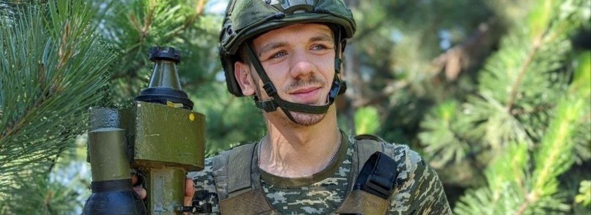 Екіпаж загинув миттєво: військовий з Хмельниччини розповів як збив ворожий вертоліт з “Ігли”