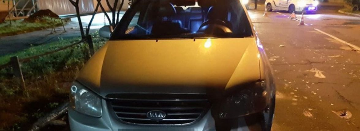 Помер у “швидкій”: хмельничанин збив пішохода під час комендантської години