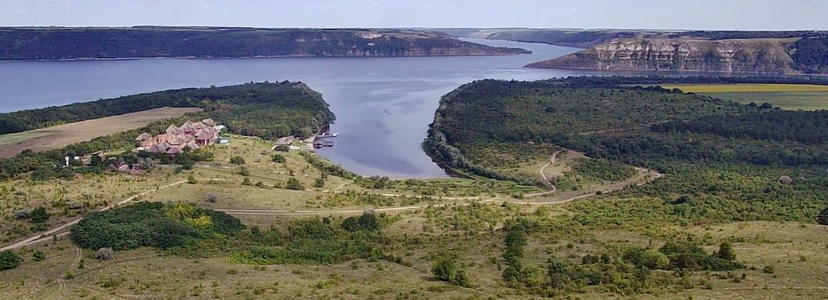 На Кам'янеччині громаді повернули землі на 25 мільйонів